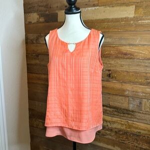 Double layer sleeveless top